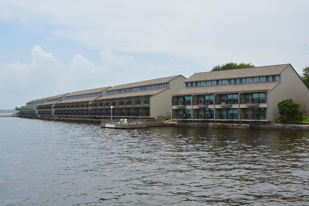 Hotel The Landing At Seven Coves Willis Exterior foto