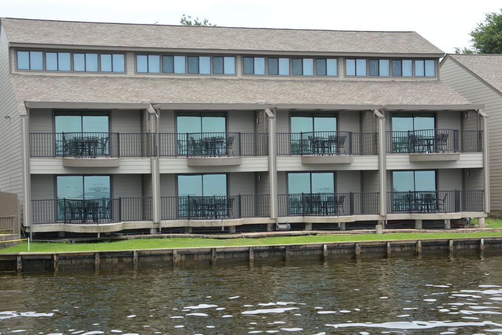 Hotel The Landing At Seven Coves Willis Exterior foto